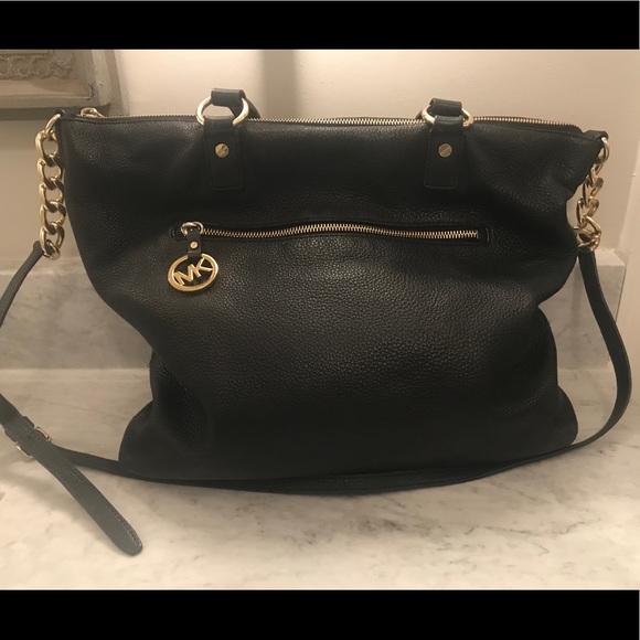 Michael Kors Handbags - Michael Kors Large Versatile Hand Bag